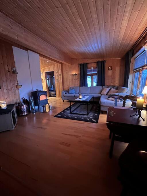 Cozy And Spacious Cabin Svensby Exteriör bild